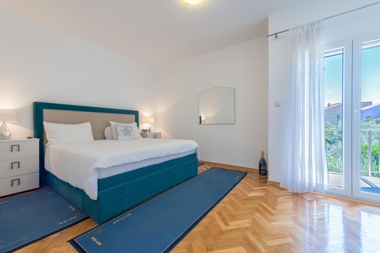 Villa Lux Nina With Six Bedrooms, Private Pool, Sauna Zadar Exteriör bild