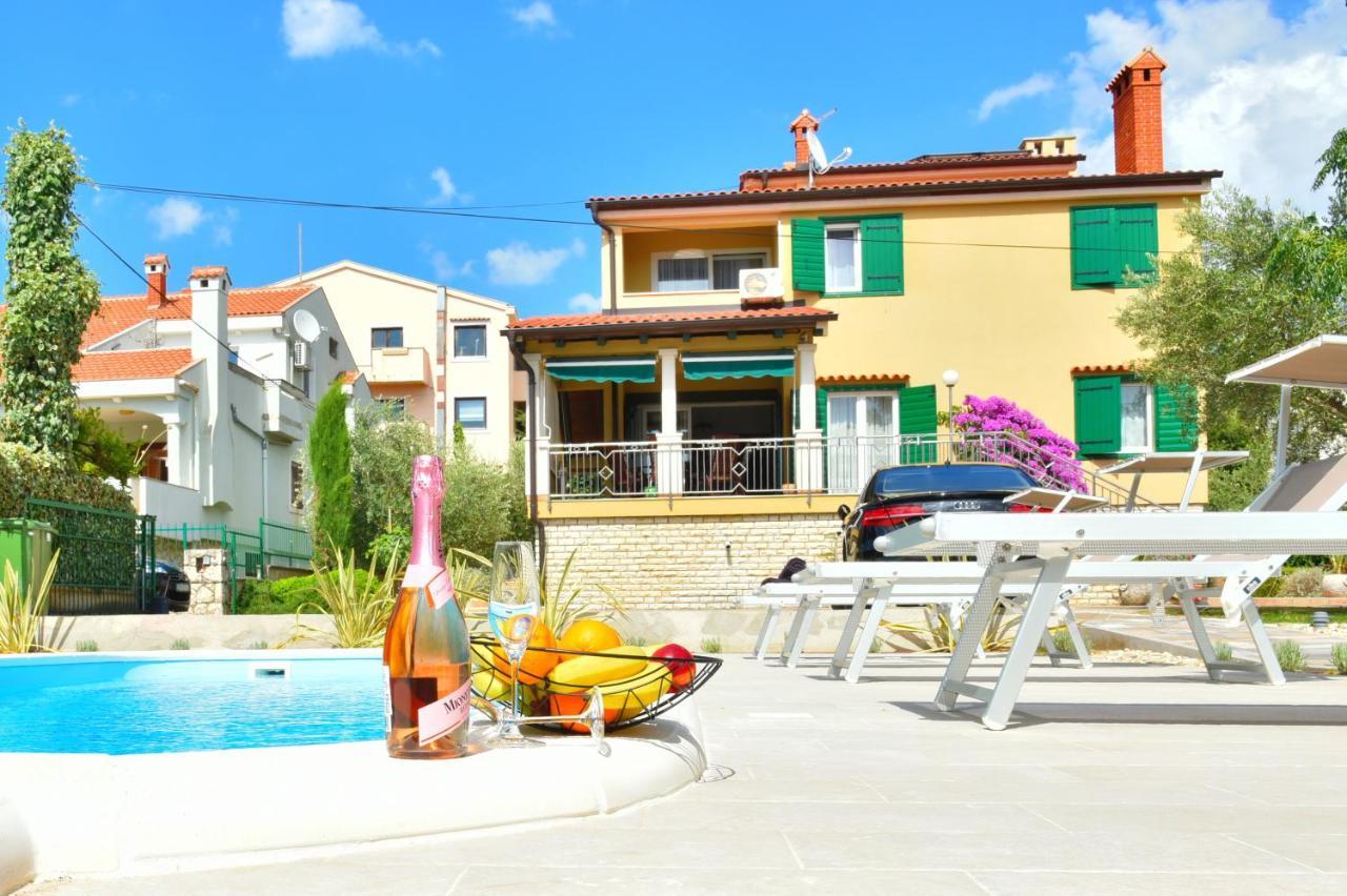 Villa Lux Nina With Six Bedrooms, Private Pool, Sauna Zadar Exteriör bild